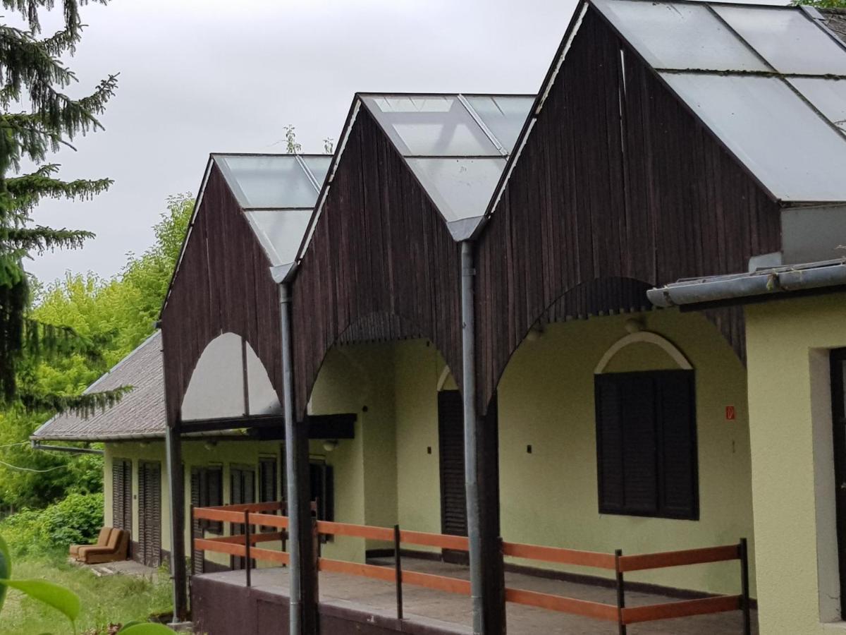 Domus Vendégház Balatonszárszó Kültér fotó